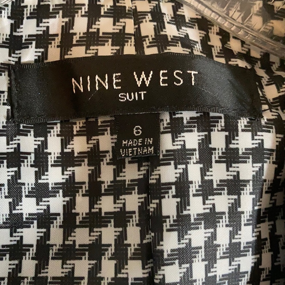 Pantsuit - Picture 2 of 5